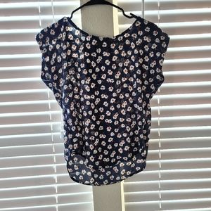 3/$25 Navy blue floral blouse S